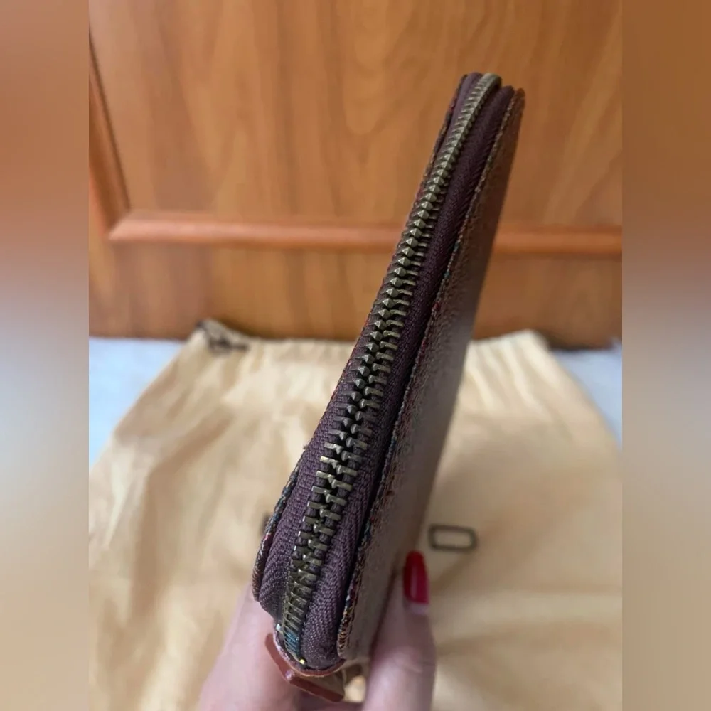 Beautiful ETRO Organizer in PVC and Leather, Bordeaux♥️ - Picture 12 of 16